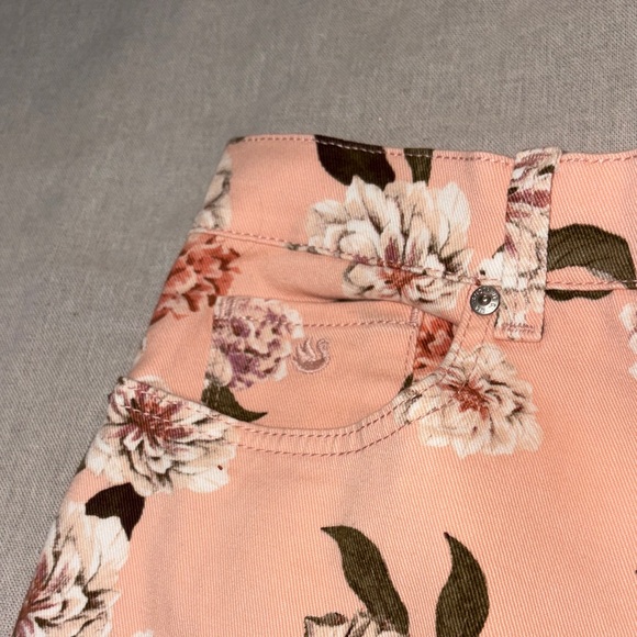 Gloria Vanderbilt Pink Amanda‎ Peach Floral Capris size 16 - Picture 6 of 8